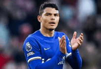 星空映照下的抗议声浪，切尔西迎来关键拐点